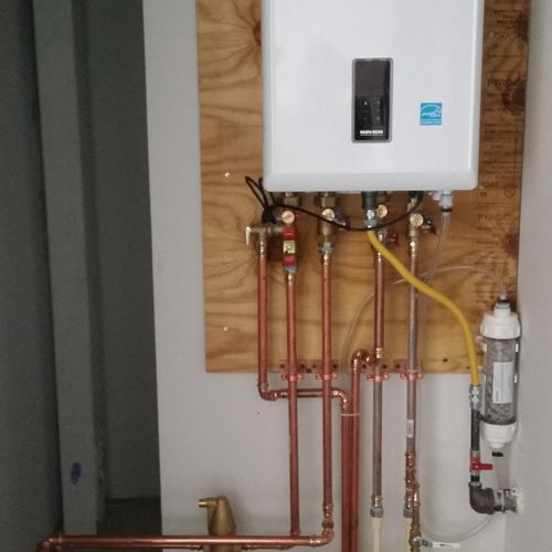 Combination Boiler/water heater installation for h