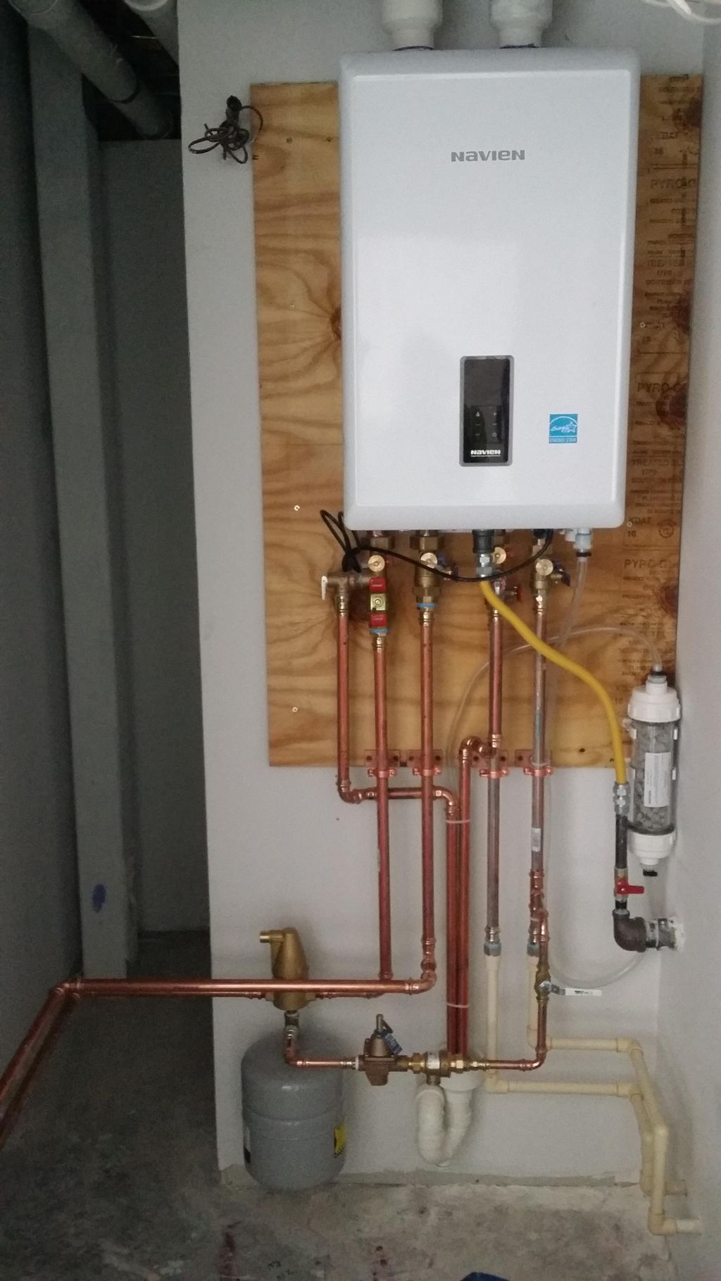 Combination Boiler/water heater installation for h