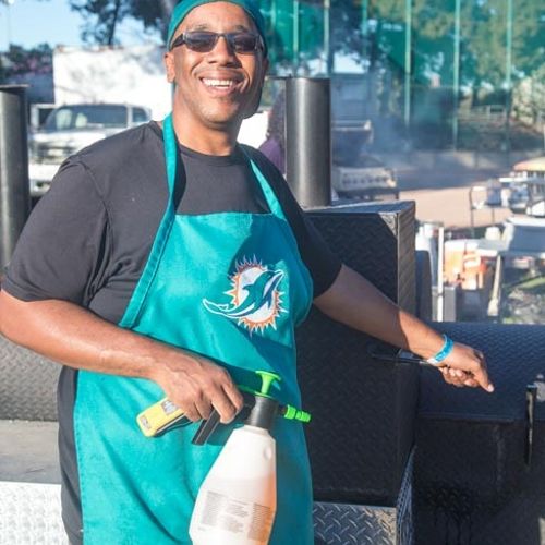 PitMaster and Major Dolphins fan
