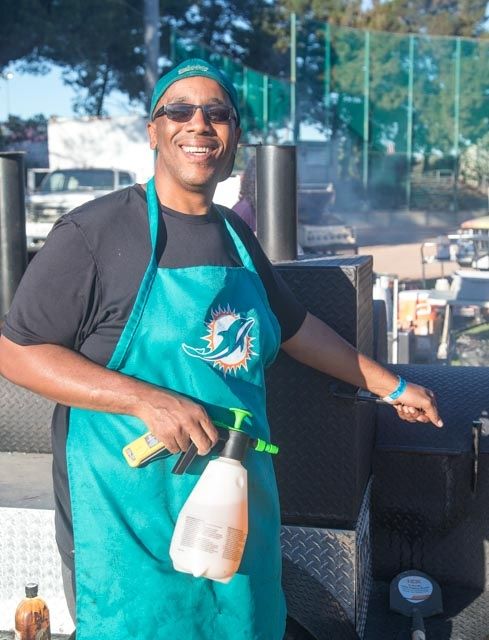 PitMaster and Major Dolphins fan