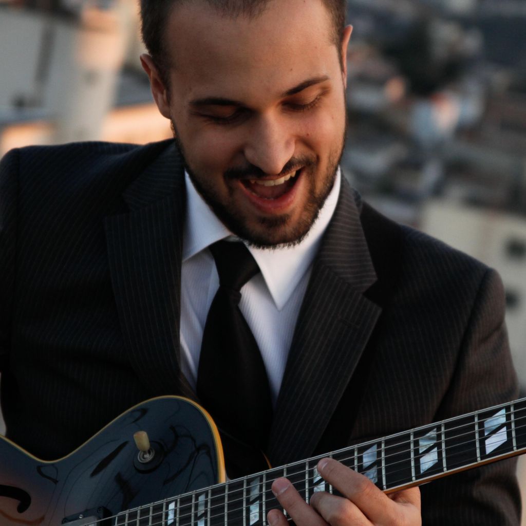 Ricardo Grilli Jazz Guitarist