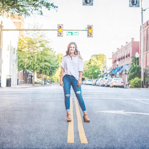 Downtown Franklin Senior Pictures by SENIORITY