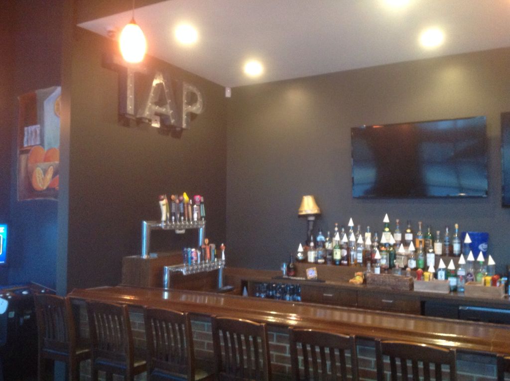 The Corner Pub and Grill (Repaint)