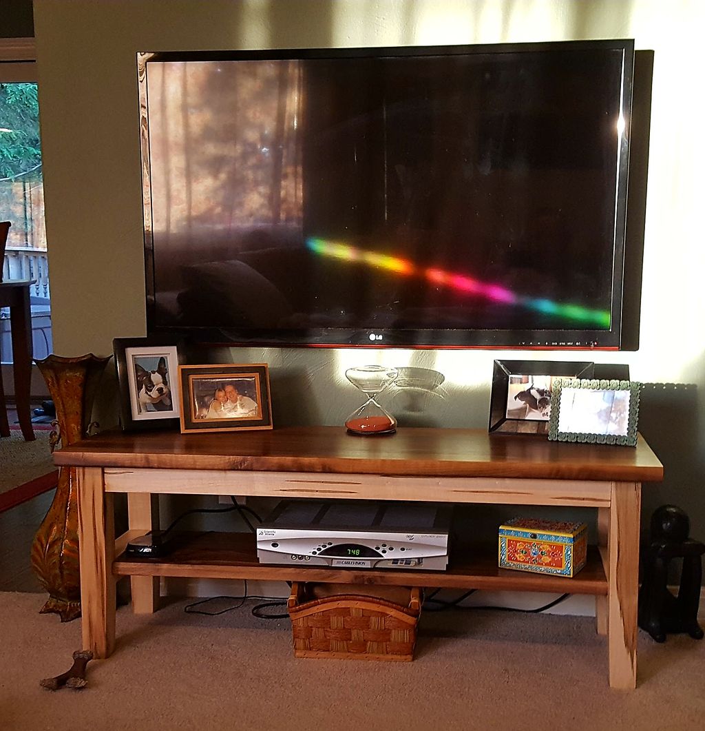 TV Console Maple / Walnut