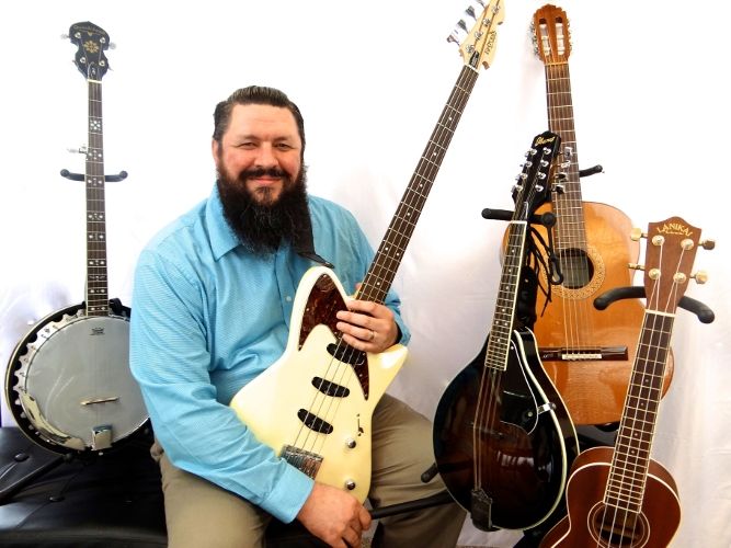 Bass, Banjo, Mandolin, Ukulele, and Guitar Lessons