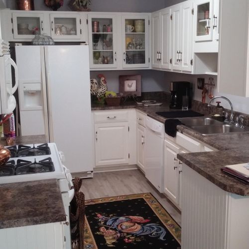 25 yr old - Kitchen Remodel - Cabinet refinishing,