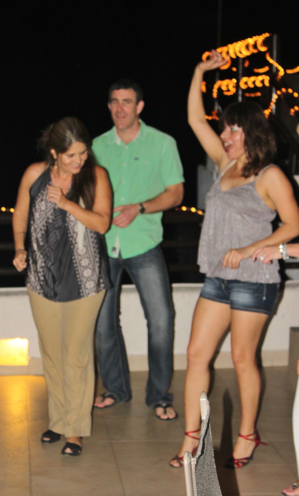 Salsa lesson with a Cuban Band