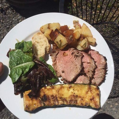 Tri-Tip, Roasted Red potato, grilled Zucchini and 