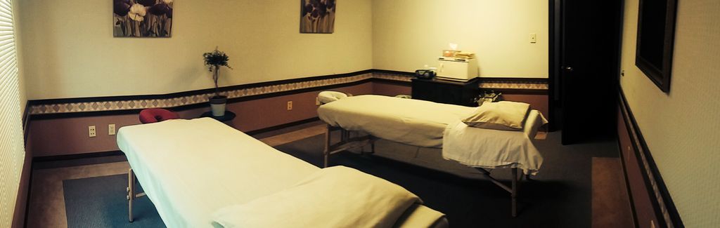 calming couples treatment room