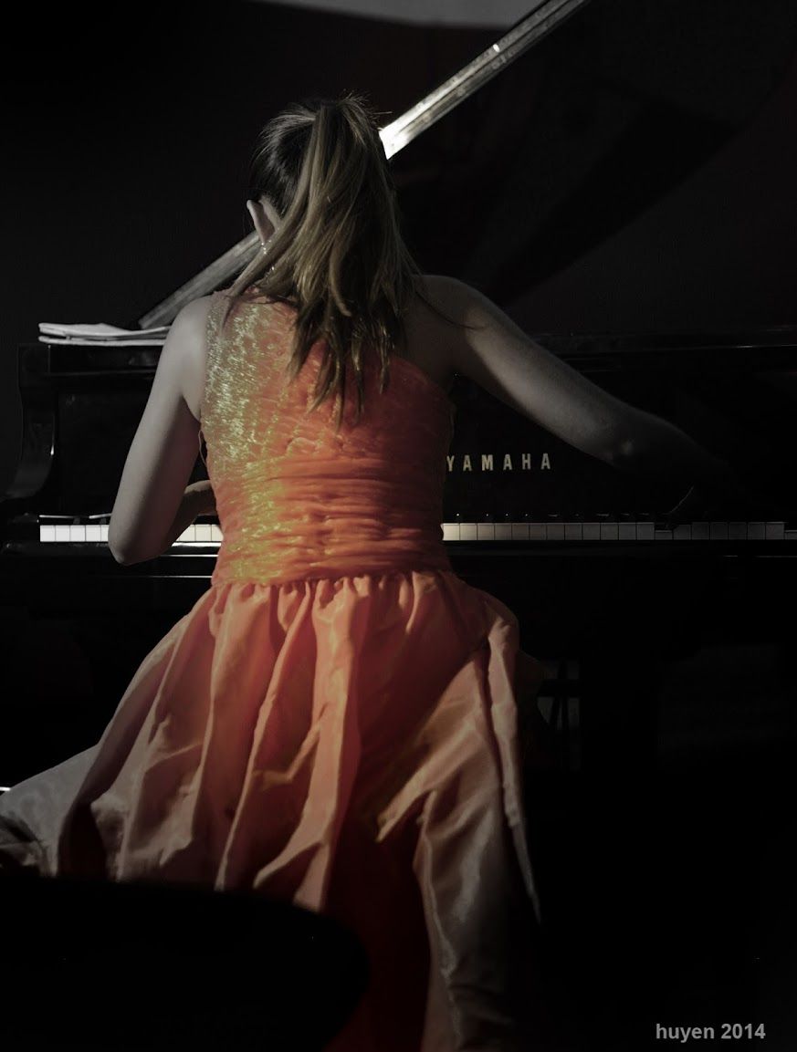 Van-Anh Nguyen - concert pianist, composer, produc
