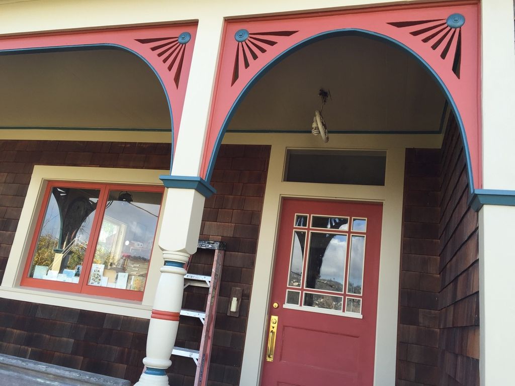 Unique paint request job for this spanish design h