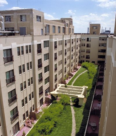 River Loft Apartments - Court Area