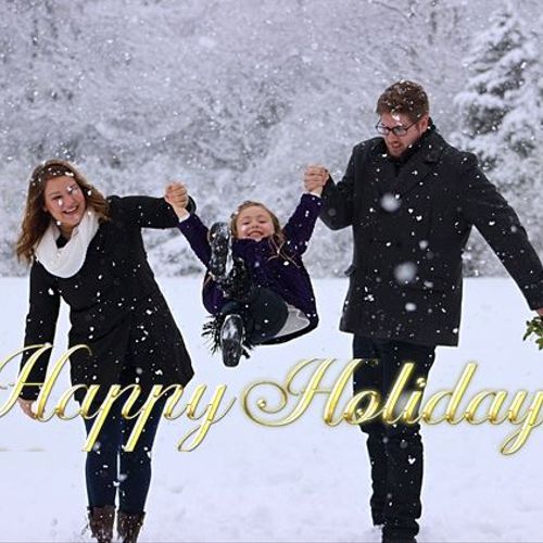 Make your holiday photos extra magical this year! 