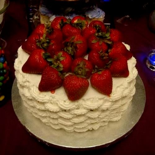 Strawberry Cake
White cake with fresh strawberry f