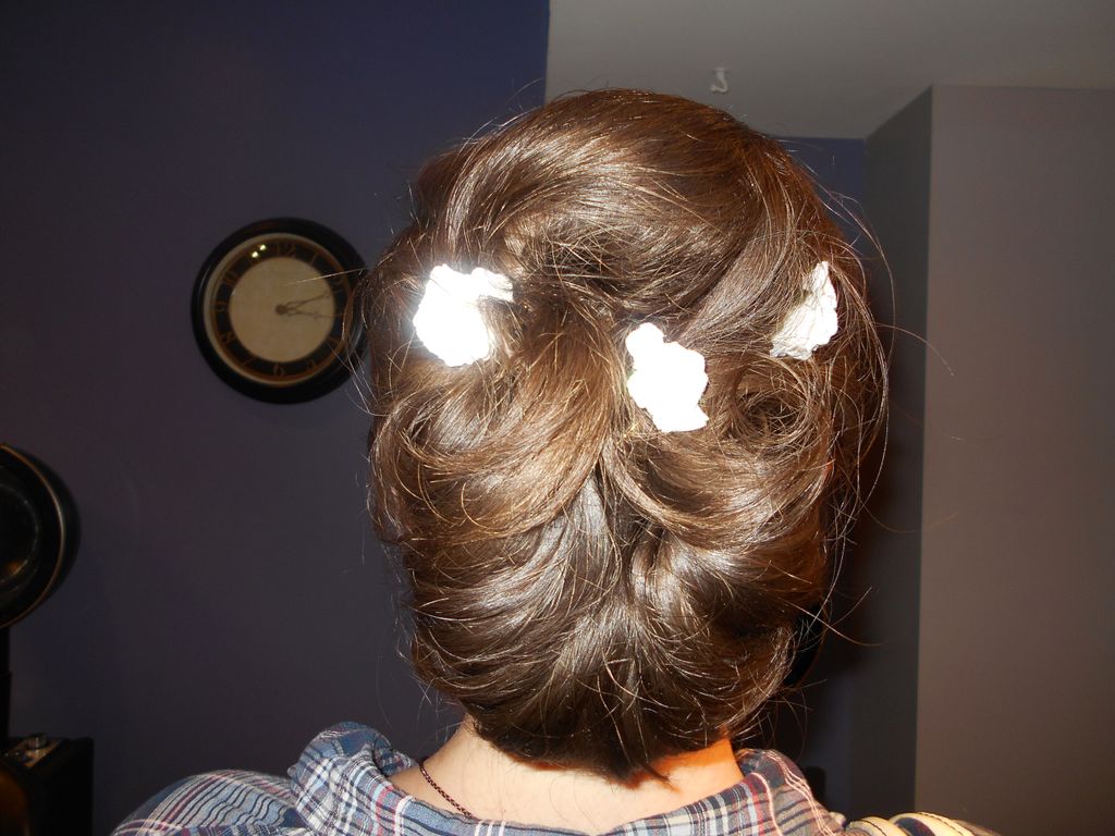 wedding hairstyling