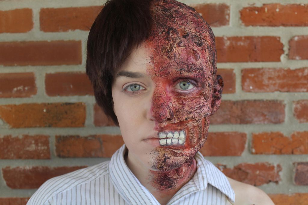 Harvey Dent Makeup