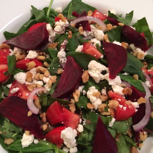 Spinach and Beet. Green Salad