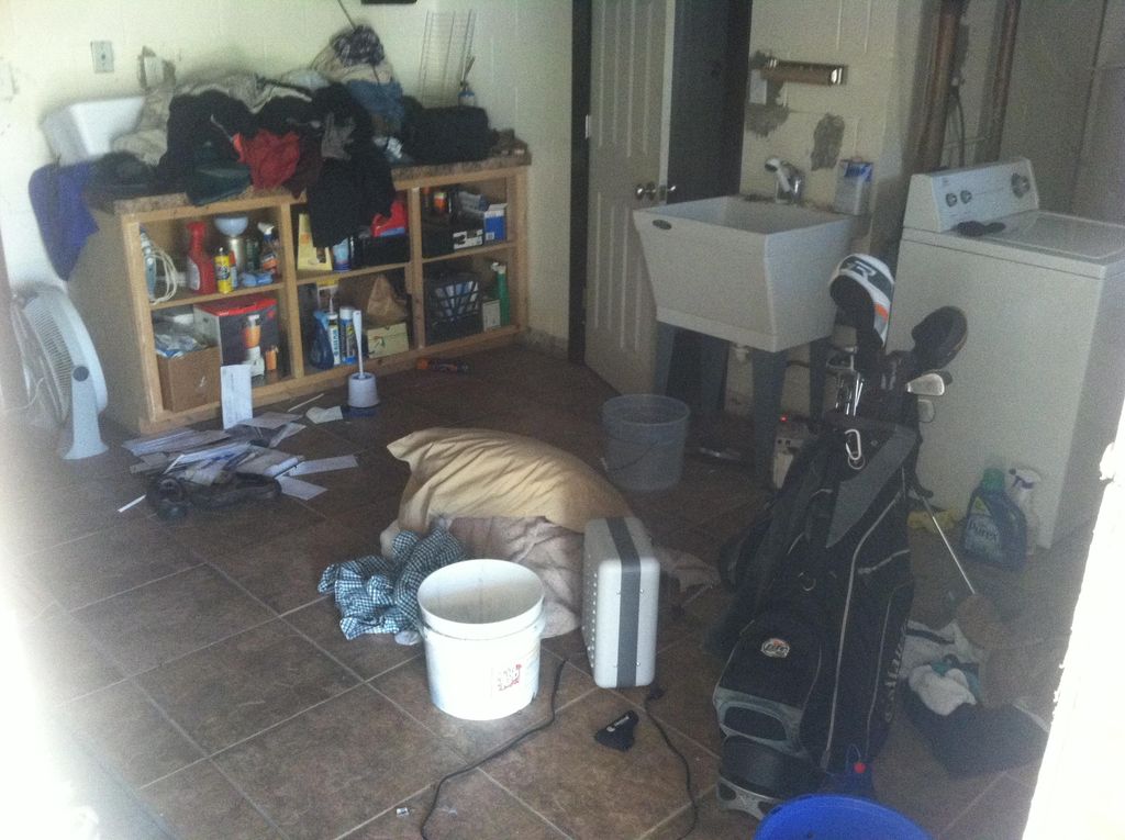 Laundry Room (Before)