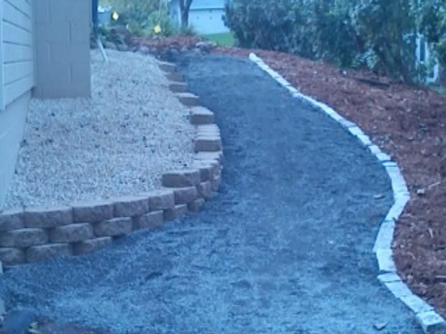 Multi-functional Retaining Wall Pathway