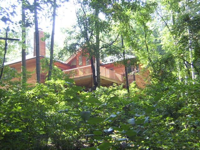 HILLSIDE RESIDENCE