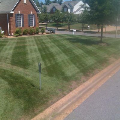 Avatar for Razors Edge Lawn and Professional Tree Care LLC