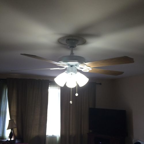 new ceiling fan installed with 5000k led bulbs.