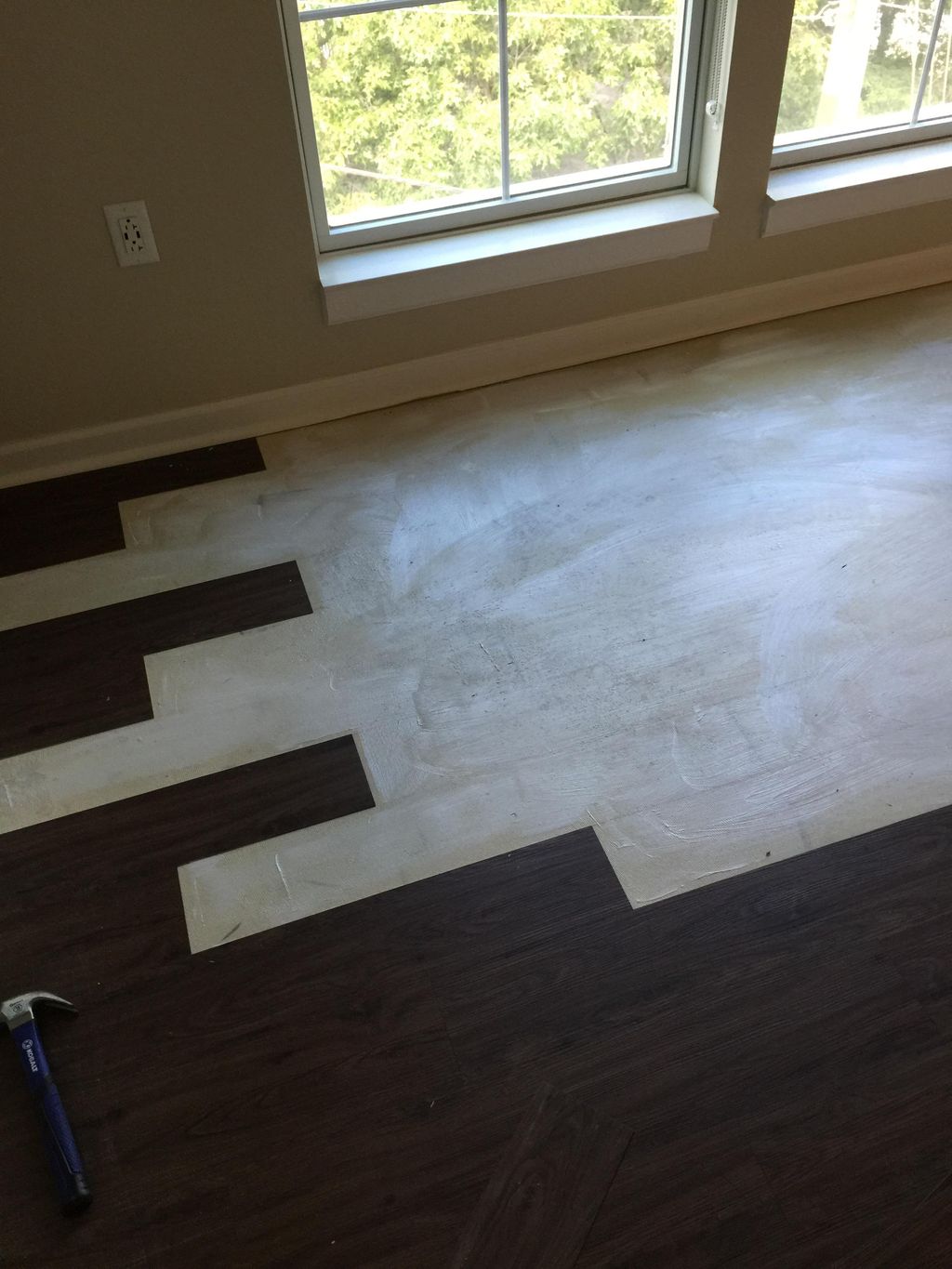 Replacing vinyl flooring 