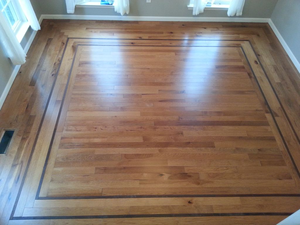 This is a border I installed. 3" Hickory wood floo