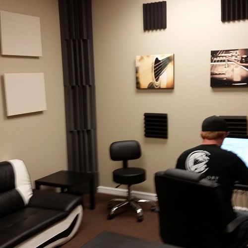 Modesto Recording Studio - Industry Sound Studio. 