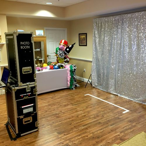 Indoor Open Style Photo Booth at Simpson Meadows
