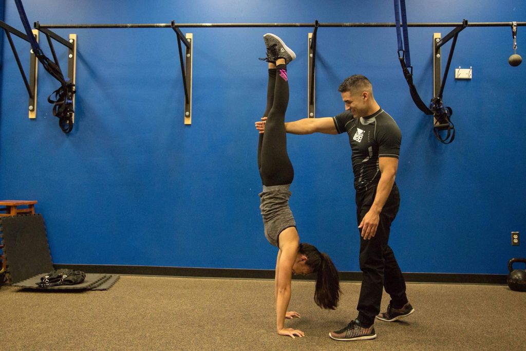 LEARN how to Handstand with me!