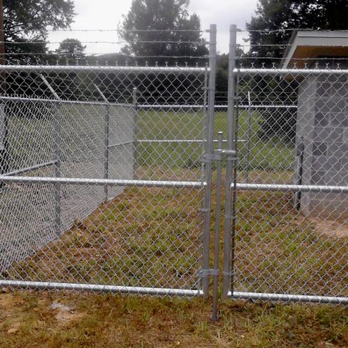 6' commerical chainlink with barbedwire