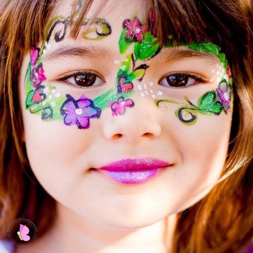 Our in-house expert face painter (with more than 1