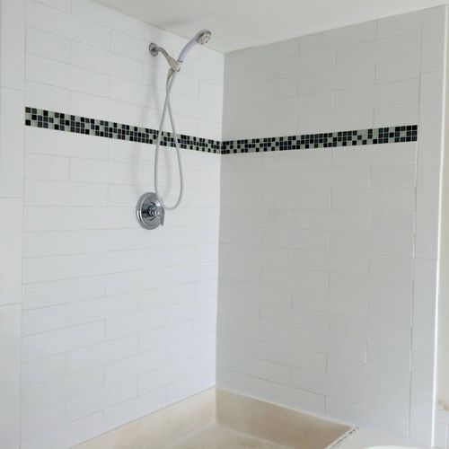 Corner Shower remodel-Florida Tile Streamline coll