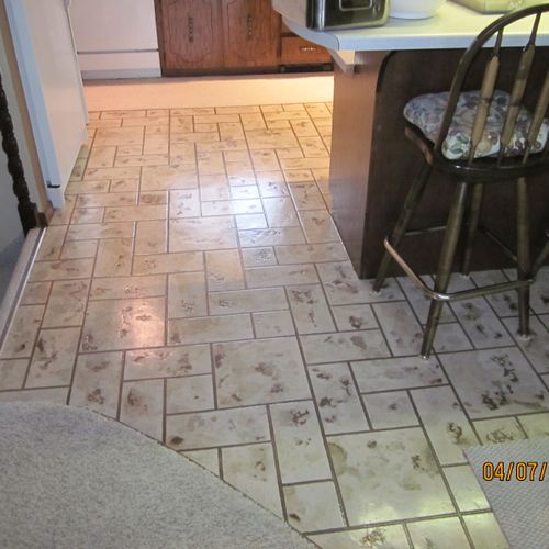 Ashlar Slate Tile over wood substrate kitchen floo