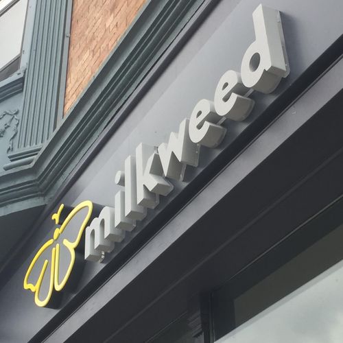 Milkweed: Logo, fascade and interior design 