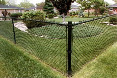 Chain Link is available in Black, Green, White or 