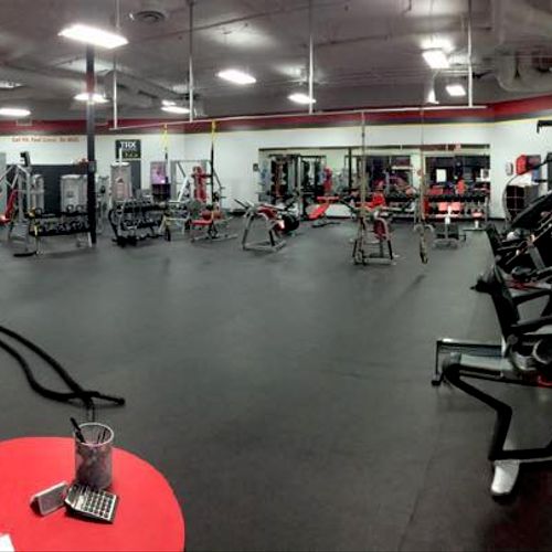 24/7 gym memberships available!