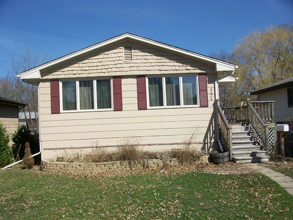 Grimes Front Of House Before Total Home Remodel
