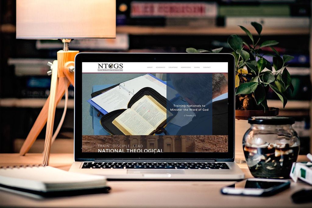 Website redesign for an international college.