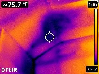 Hidden leak in at the ceiling captured with therma