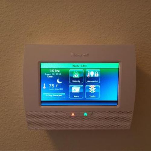 Honeywell Touchscreen Security Panel (Up Close)