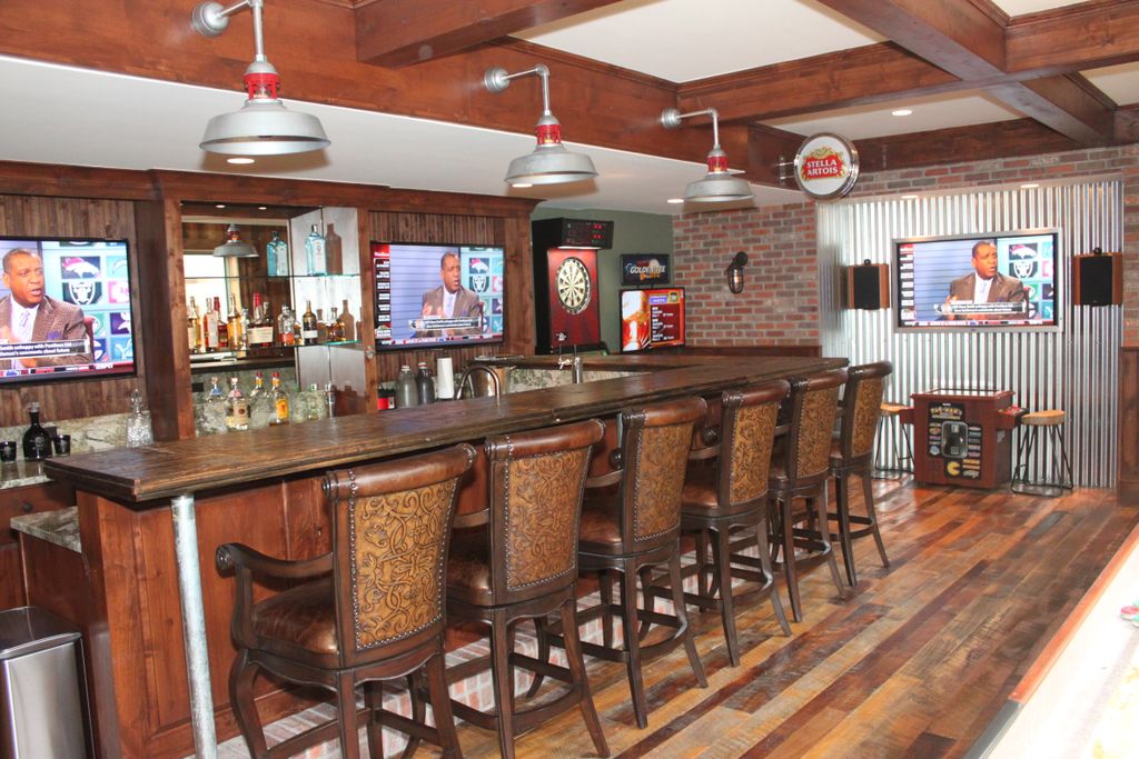 Basement Pub with 5 HDTVs.