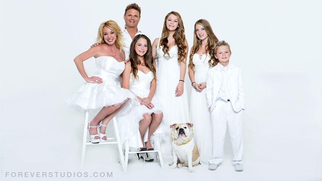 Family In-Studio