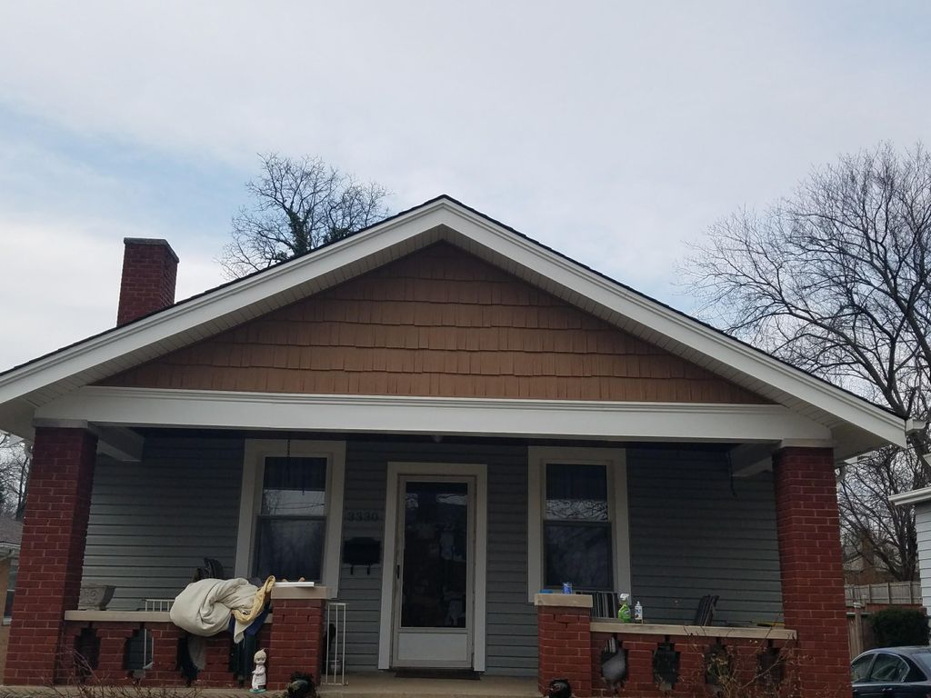 Amazing Vinyl Rough Sawn Hand Split Shakes Mix up 