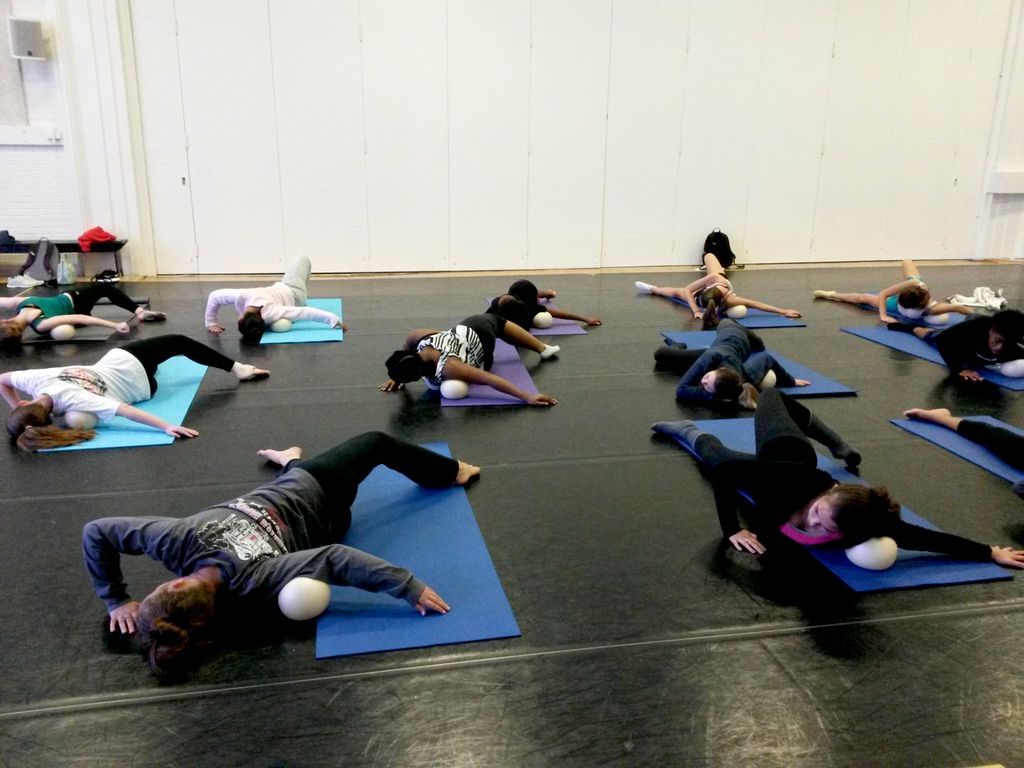 University of Ga. Dance Dept. - Yamuna® Body Rolli