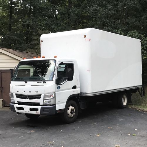 16-26 box trucks available 