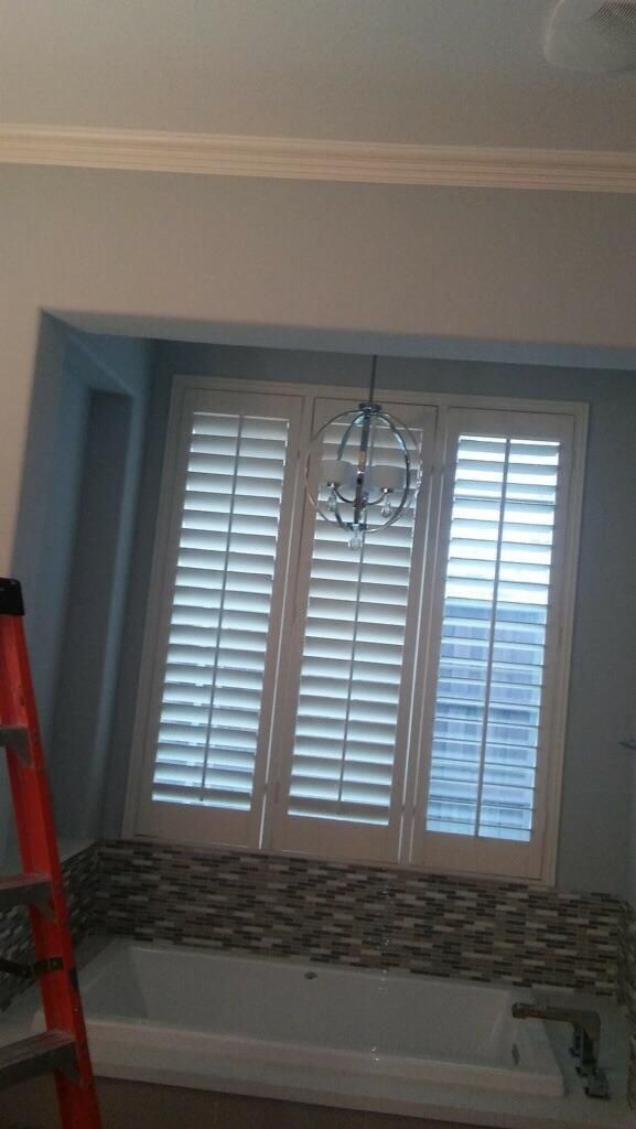 Hanging Chandelier 