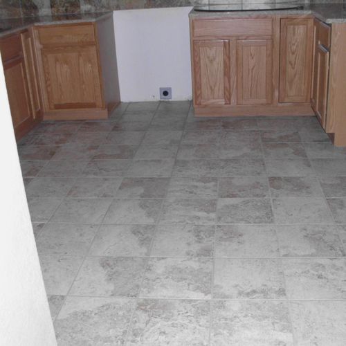 Kitchen floor stone tile