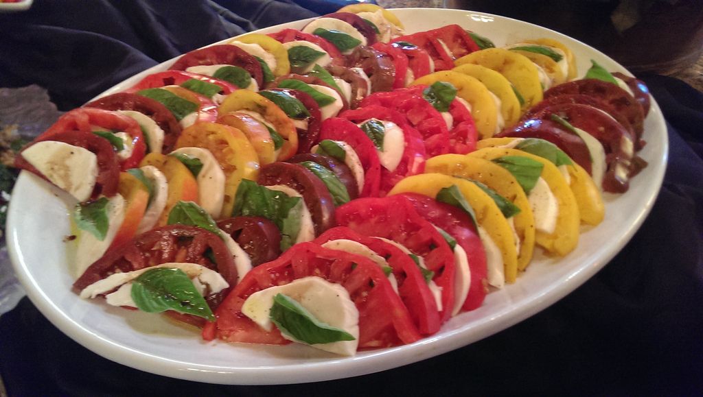 Heirloom Tomatoes, Fresh Mozzarella & Basil Drizzl